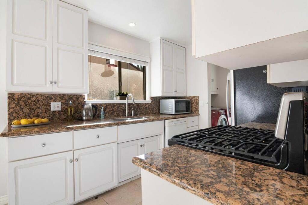 Large Home With Pool + Jacuzzi Los Angeles Luaran gambar