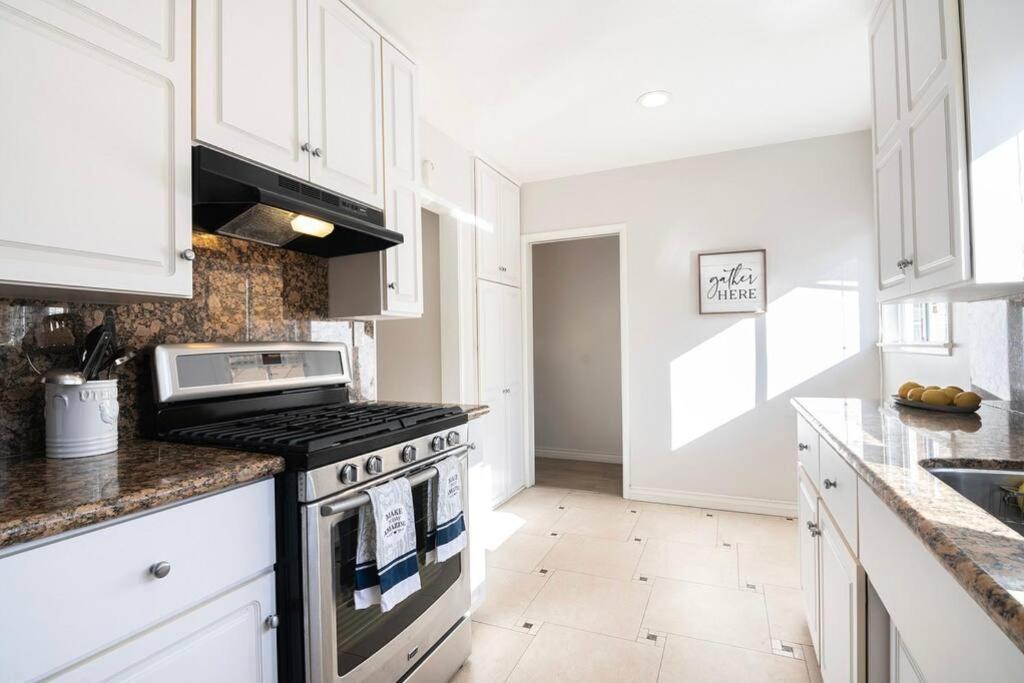 Large Home With Pool + Jacuzzi Los Angeles Luaran gambar